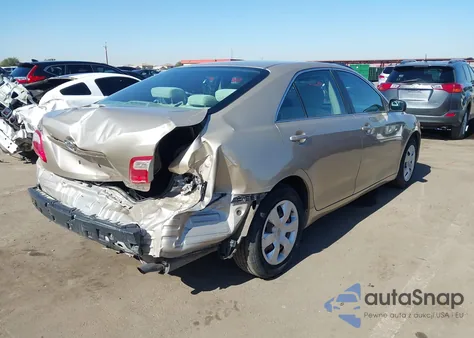 2008 Toyota Camry Le z USA, uszkodzony, nr VIN 4T4BE46K18R042709